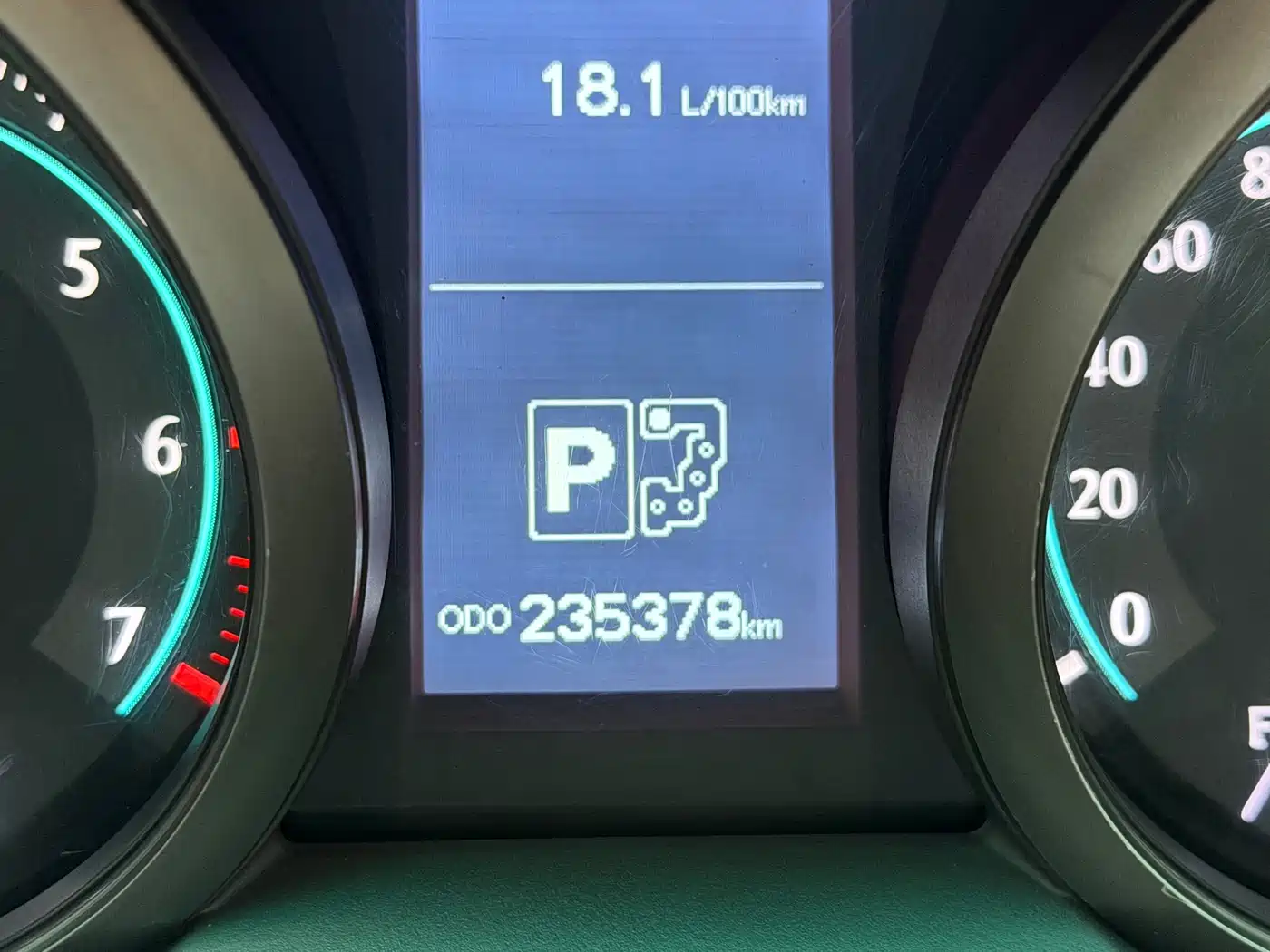 Toyota Prado 2010 4.0L Automatic VX фото 4