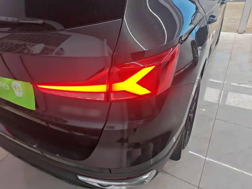 Фото 8 - Jetta VS7