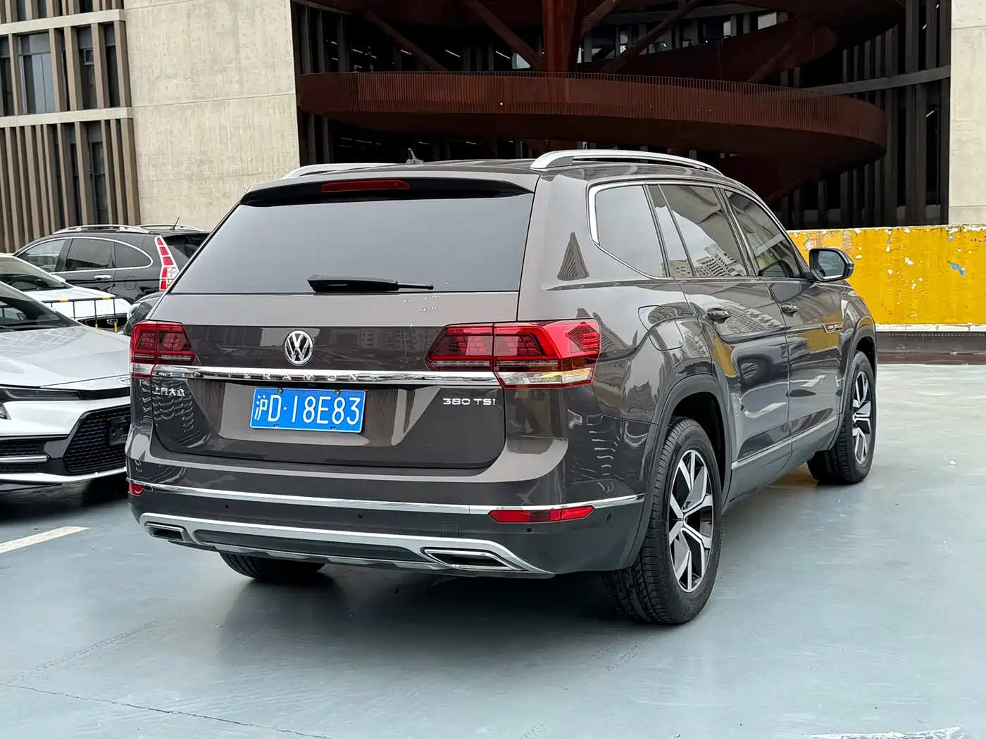 Volkswagen Teramont 2020 380TSI 4WD Luxury Edition China VI фото 3