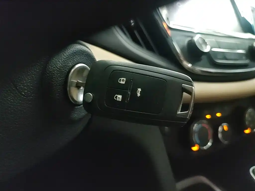 Chevrolet Monza 2020 320 Auto Comfort Edition фото 9