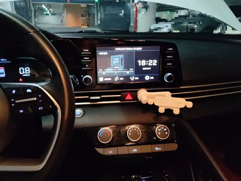 Hyundai Elantra 2023 1.5L CVT GLX Elite Edition фото 6