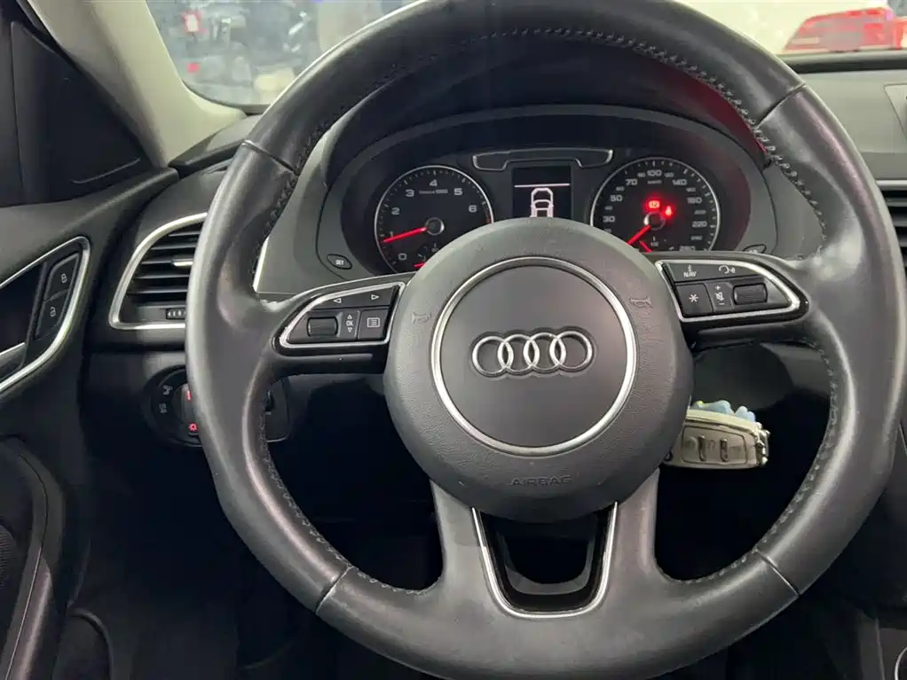 Audi Q3 2018 30th Anniversary Edition 30 TFSI Fashion фото 17