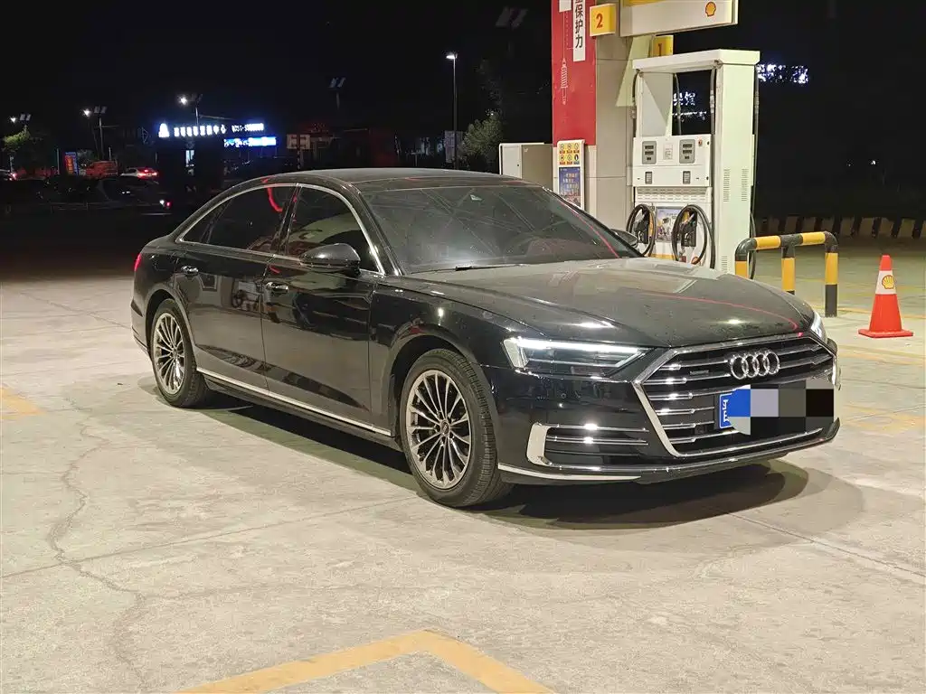 Audi A8 2021 A8L 50 TFSI quattro Comfort фото 3