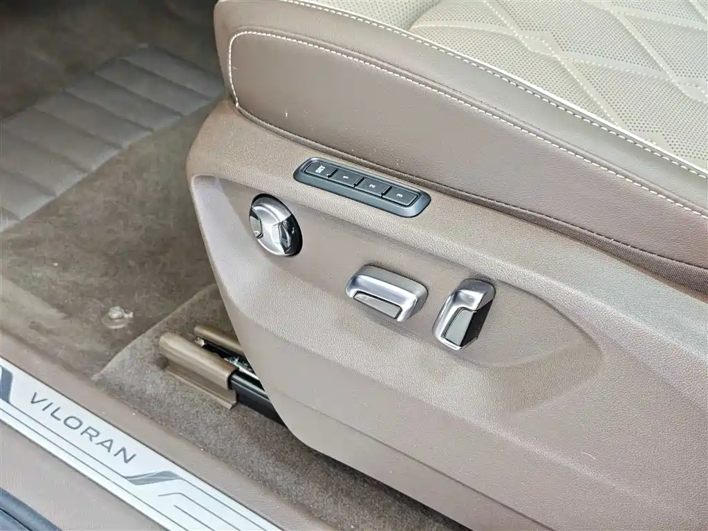 Volkswagen Viloran 2024 380TSI Executive Edition фото 20
