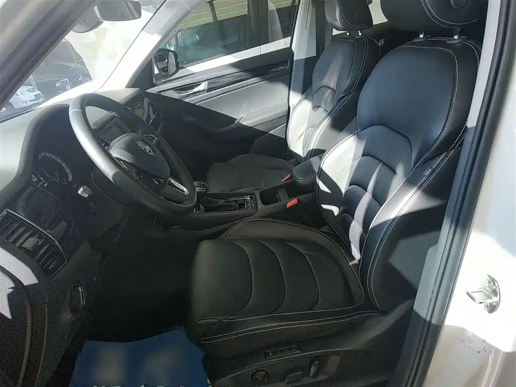 Škoda Kodiaq 2017 TSI330 7-seater 2WD Luxury Edition фото 15