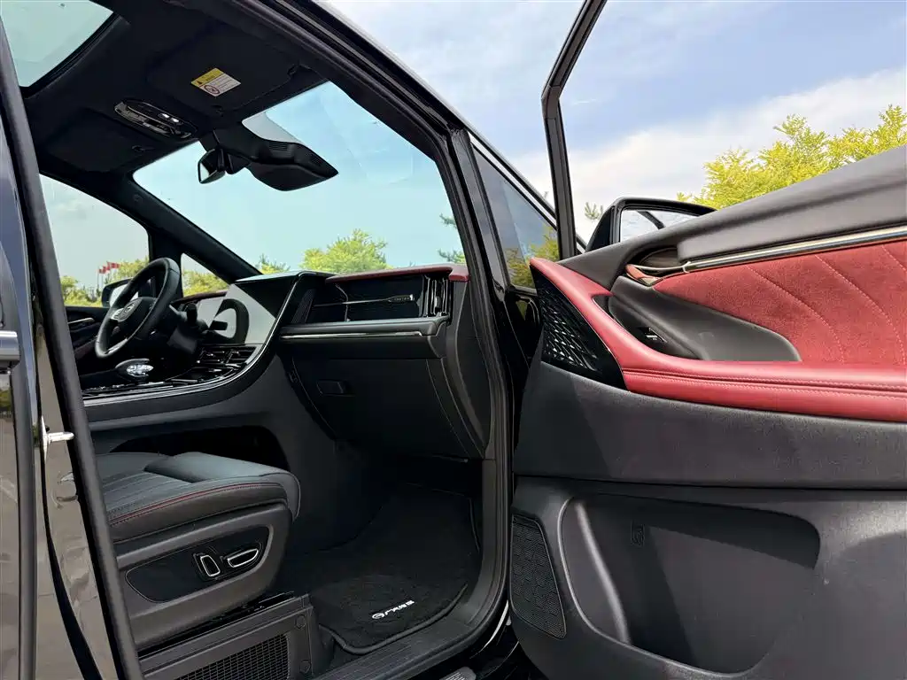 GAC Trumpchi Trumpchi M8 2025 Model Master Series Super Hybrid Edition фото 9