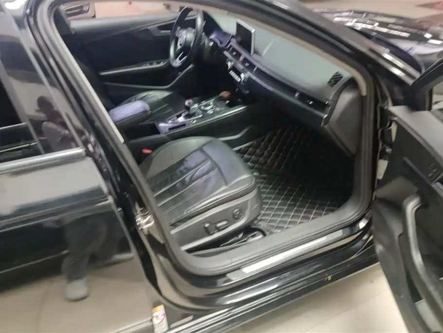 Audi A4L 2017 Plus 40 TFSI Style фото 8