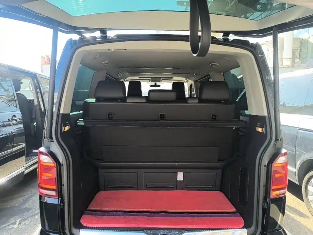 Volkswagen Multivan 2019 2017 2.0TSI AWD Premium Edition 7-Seater