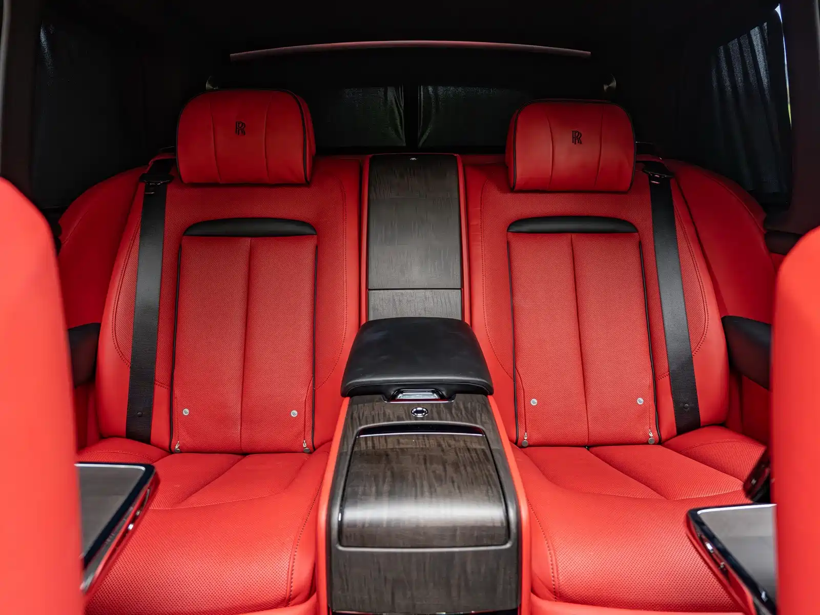 Фото 8 - Rolls-Royce Cullinan