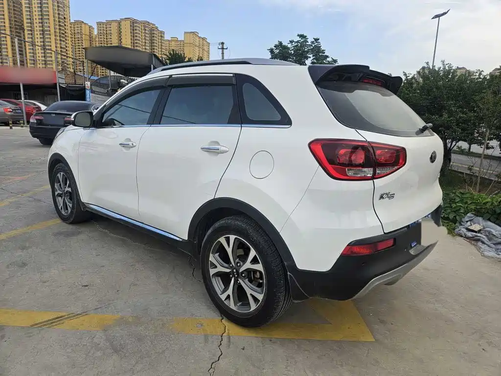 Kia KX3 2015 2015 2.0L Automatic 2WD DLX