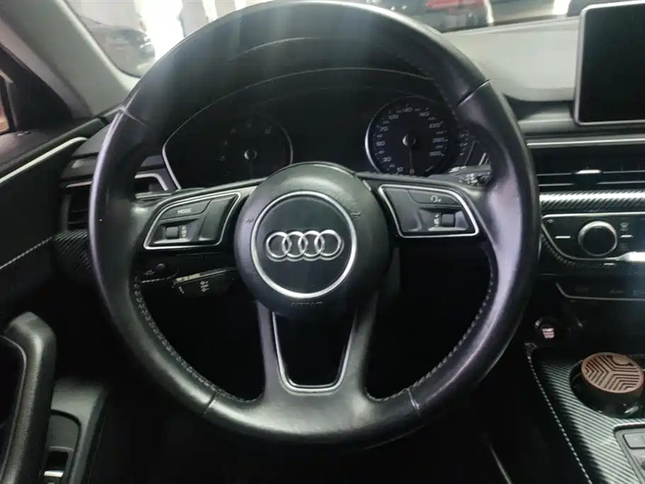 Audi A4L 2017 Plus 40 TFSI Style фото 15