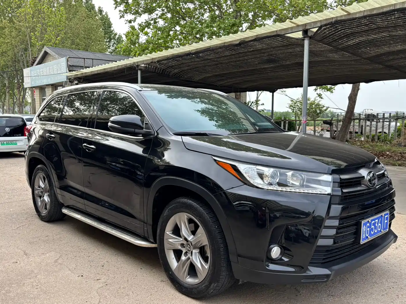 TOYOTA HIGHLANDER
