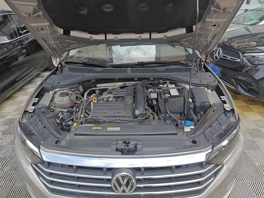Volkswagen Sagitar 2021 280TSI DSG Luxury Smart Connect фото 10