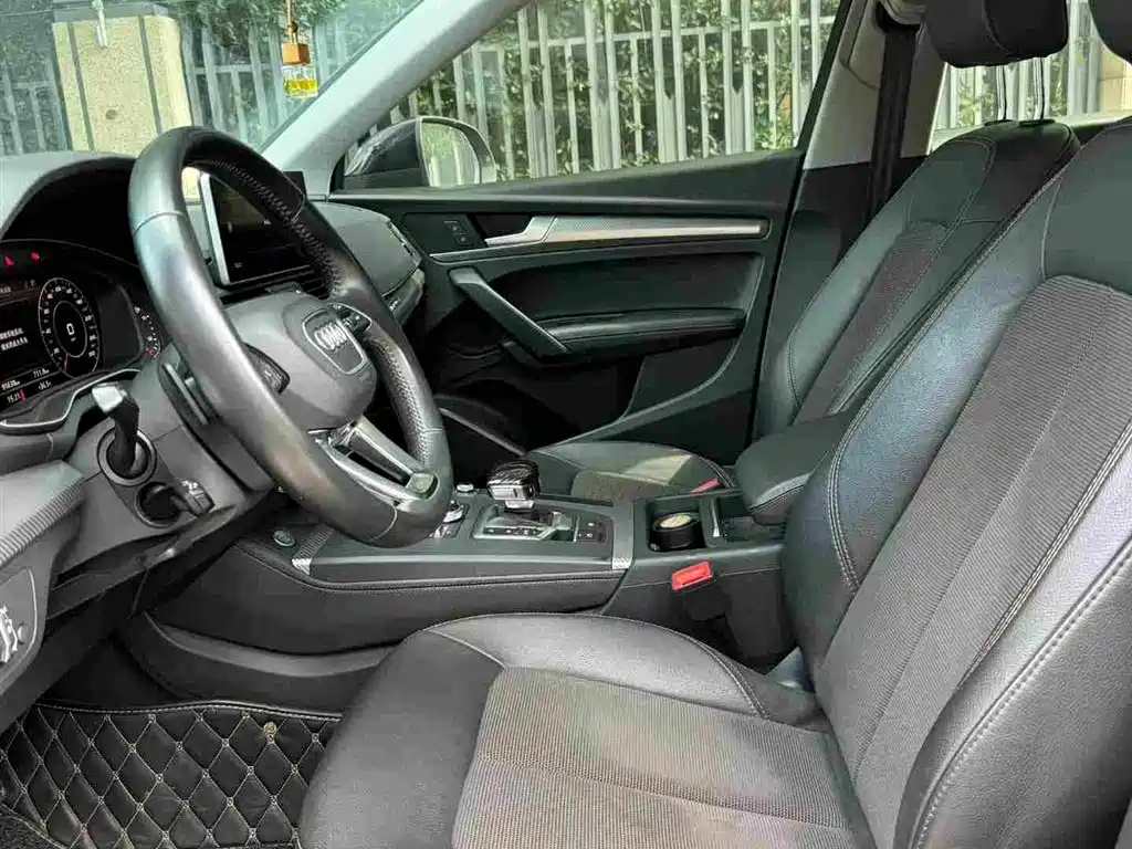 Audi Q5L 2018 45 TFSI Exclusive Fashion (China V) фото 9