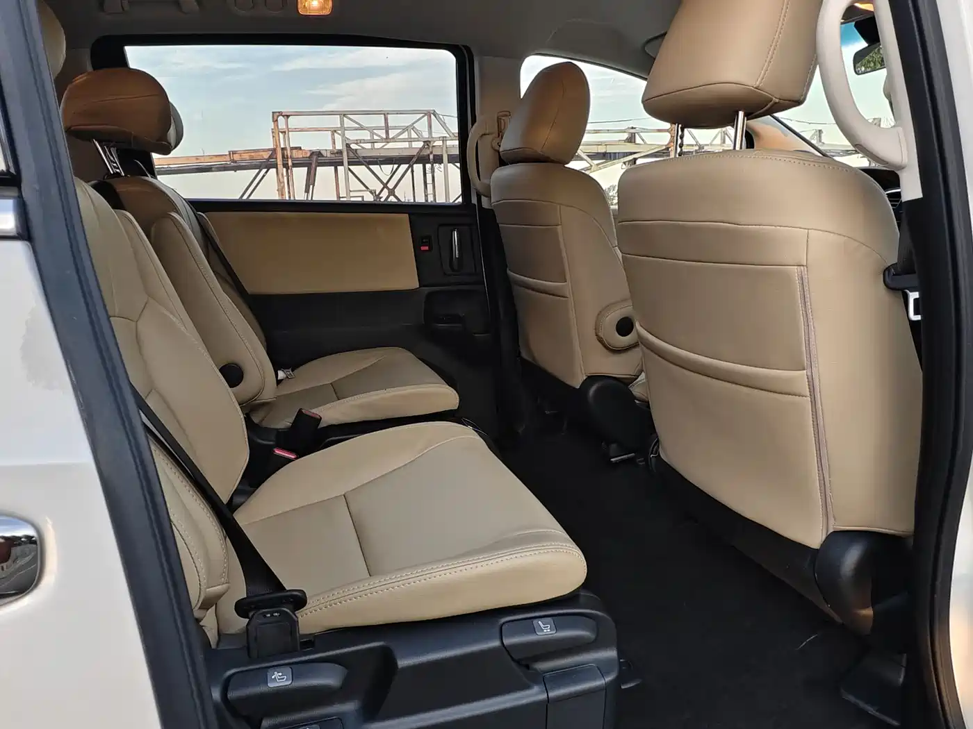 Honda Odyssey 2019 2.0L Sharp·Smooth Edition фото 6