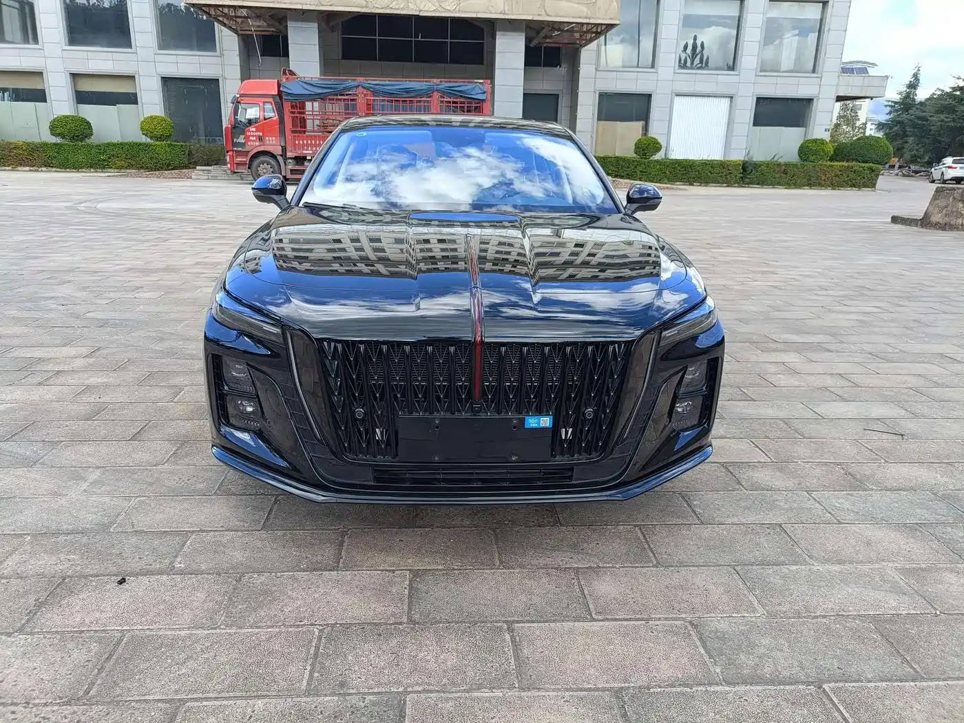 Hongqi H5 2025 1.5T DCT Mystic Shadow 2 Million Edition фото 7