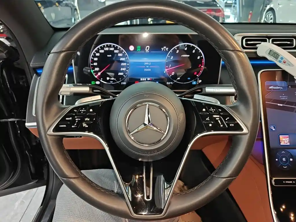 Фото 11 - Mercedes-Benz S-Class