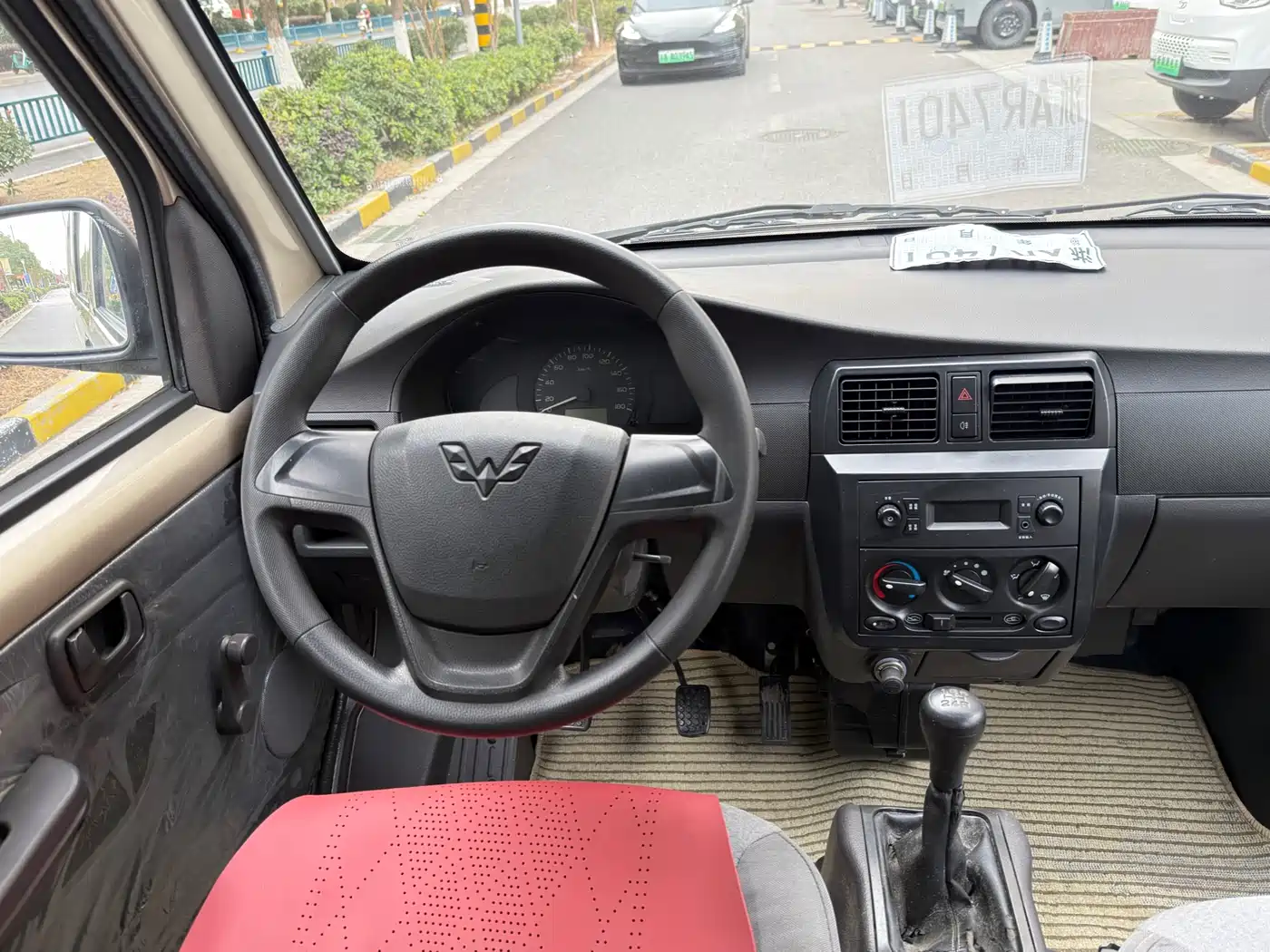Wuling Motors Wuling Rongguang 2018 2017 1.5L Extended Basic