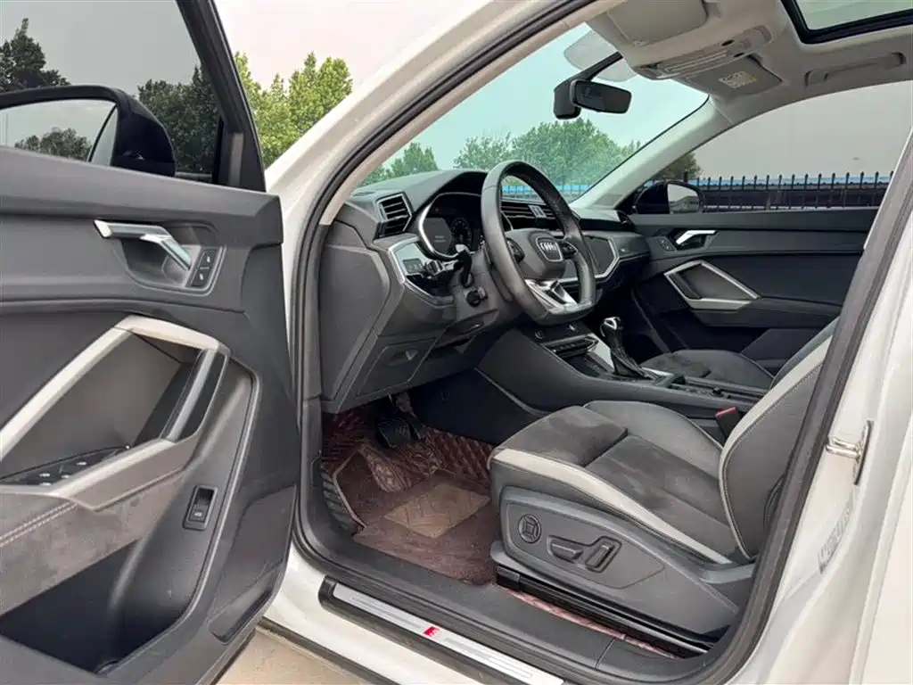 Audi Q3 2022 35 TFSI Fashion Dynamic фото 4