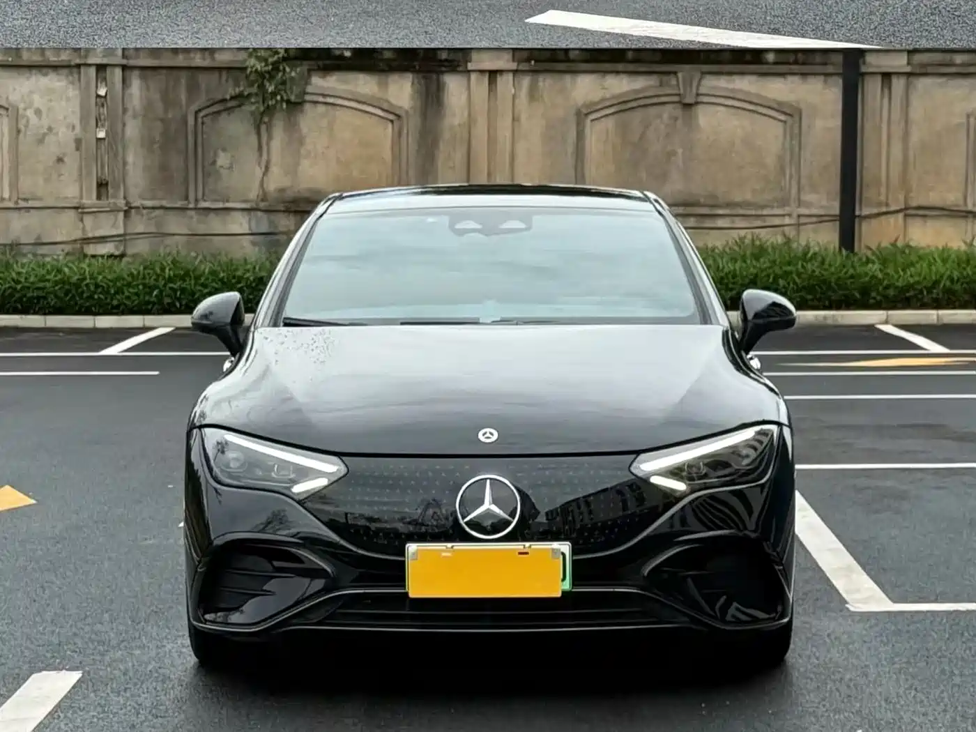 MERCEDES-BENZ EQE