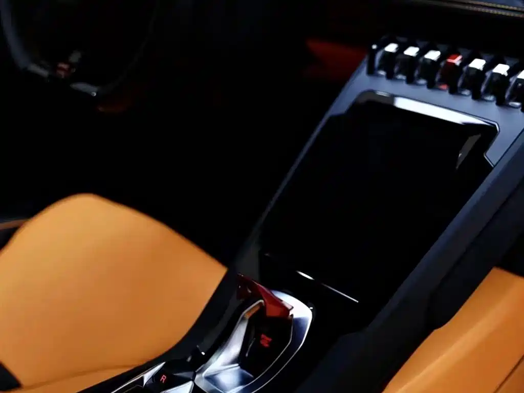 LAMBORGHINI HURACÁN