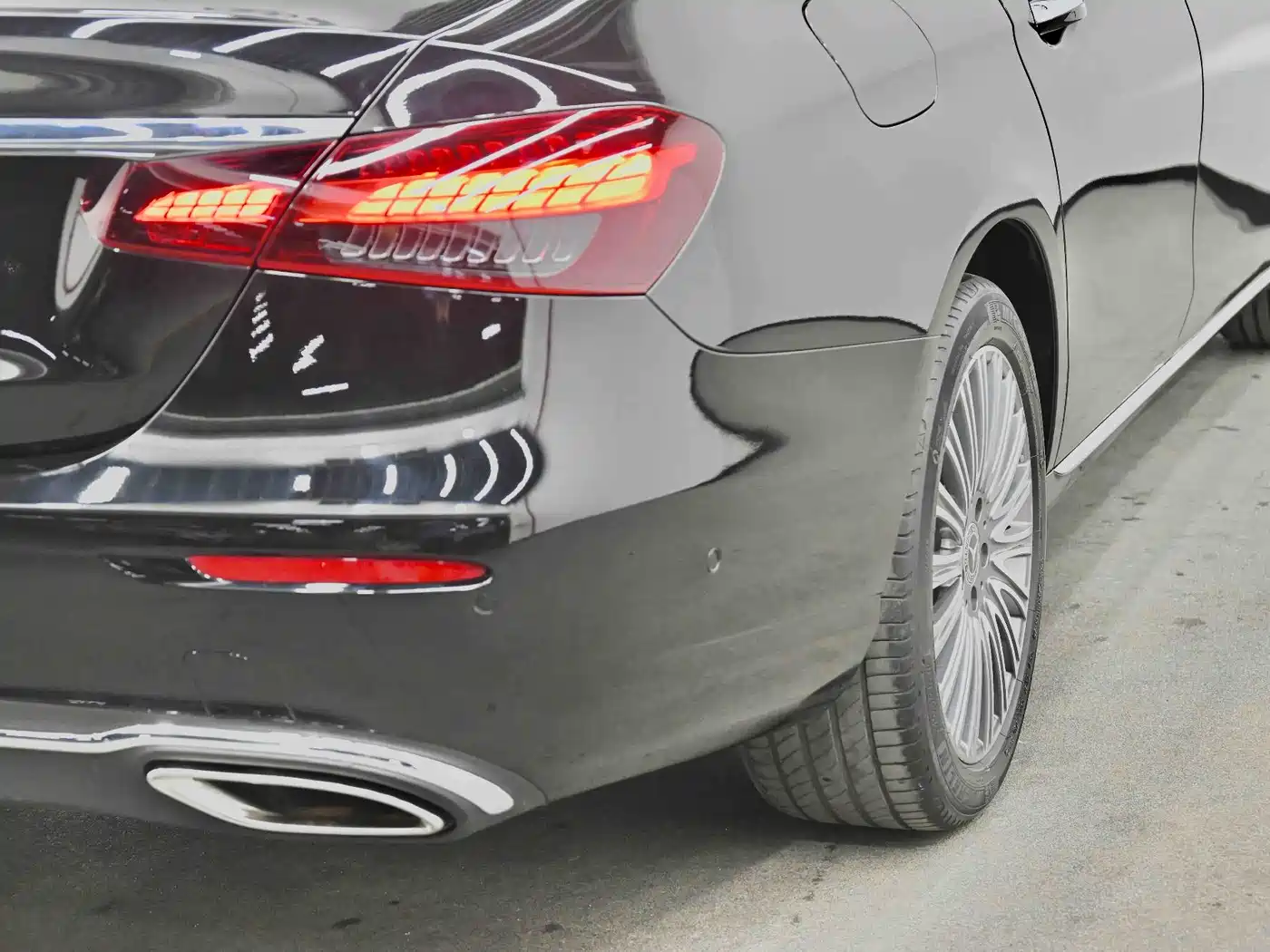 Mercedes-Benz E-Class 2022 E 300 L Luxury фото 8