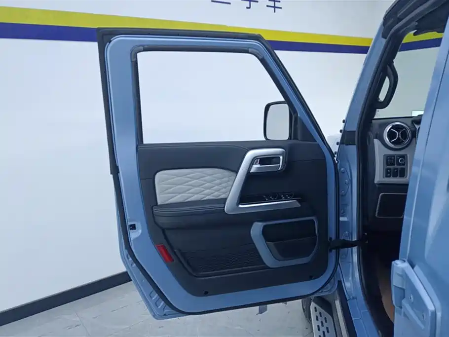 BAIC ORV Beijing Offroad BJ40 2023 2.0D Automatic 4WD Blade Hero Edition Knight Type фото 7