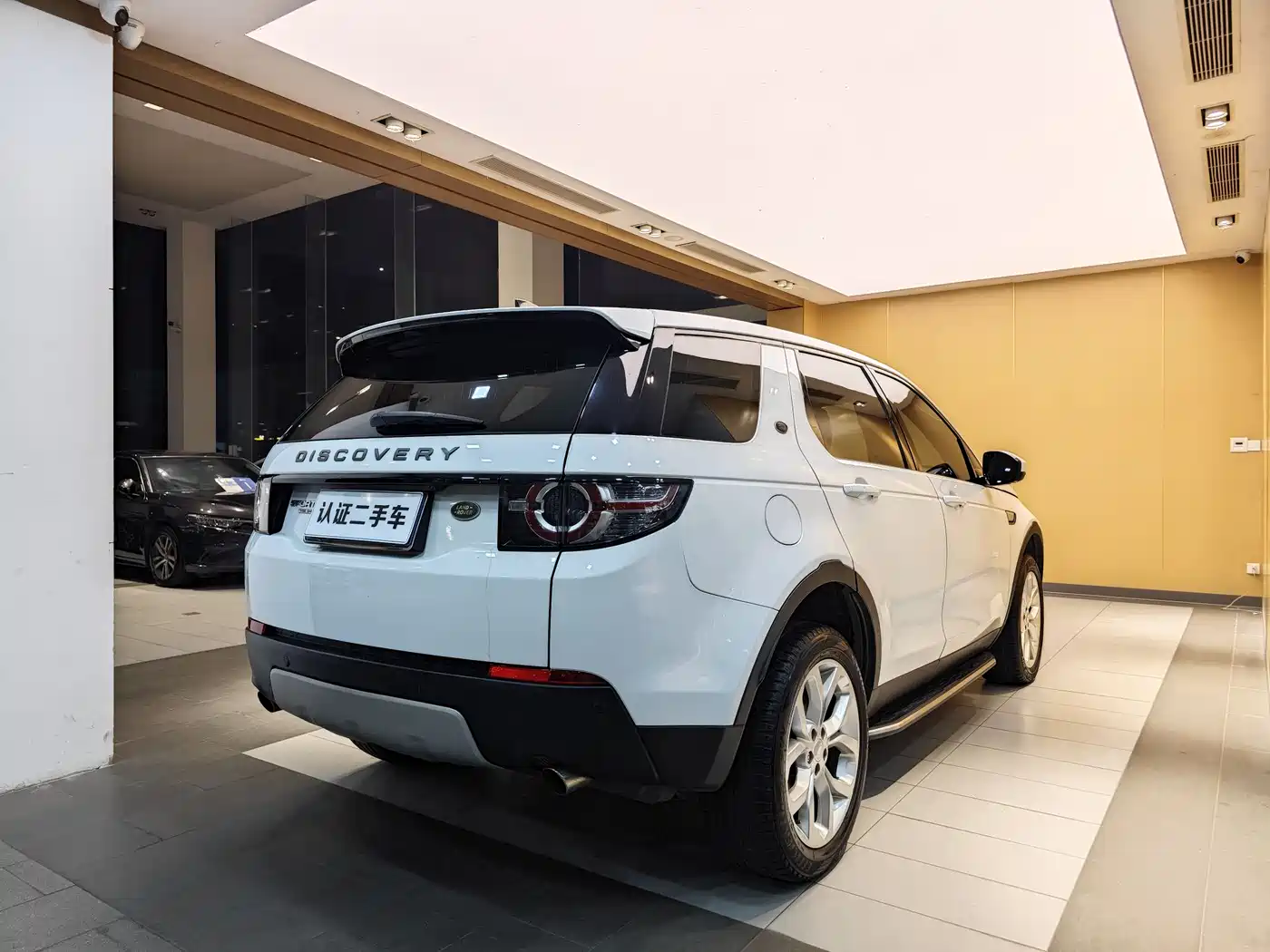 Land Rover Discovery Sport 2017 2.0T HSE фото 29