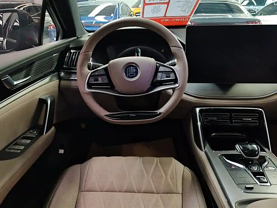 BYD Tang New Energy 2024 DM-i Honor Edition 112KM Premium фото 15