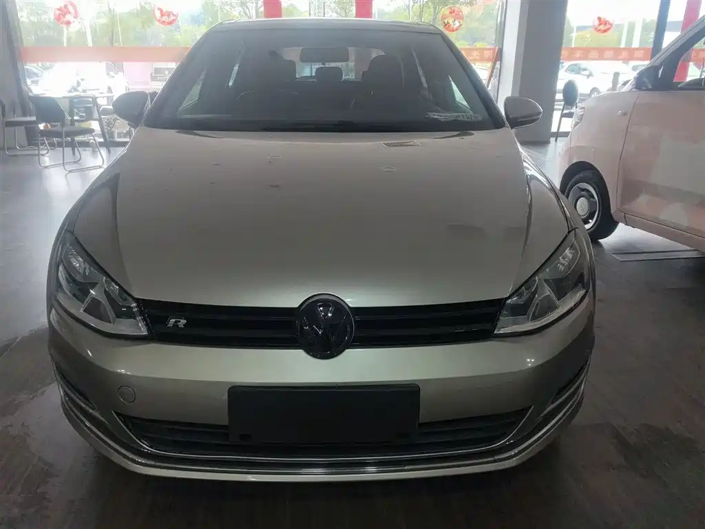 Volkswagen Golf 2016 230TSI Automatic Comfort фото 3