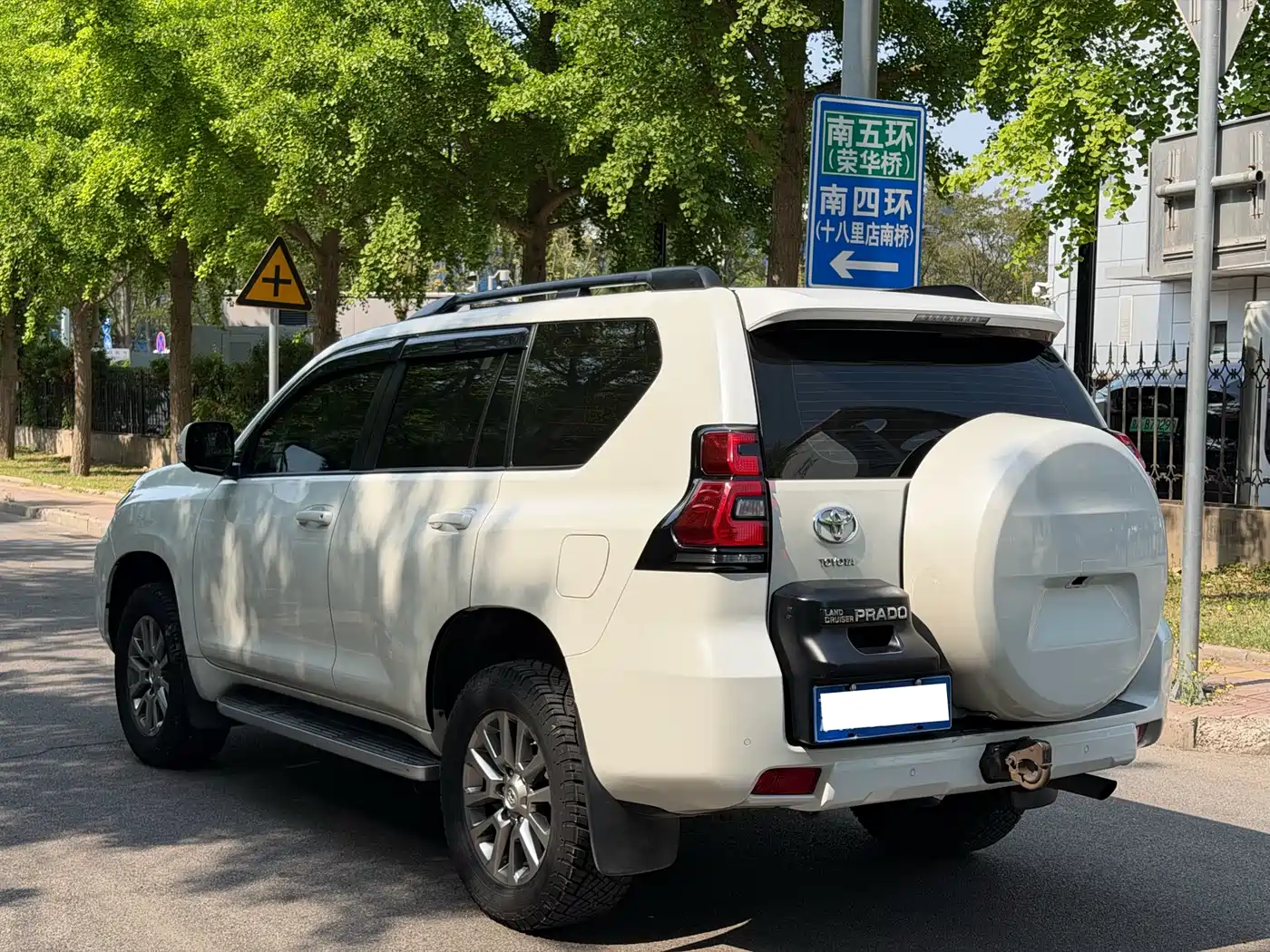 Toyota Prado 2018 3.5L Automatic TX-L Rear-mounted Spare Tire фото 25