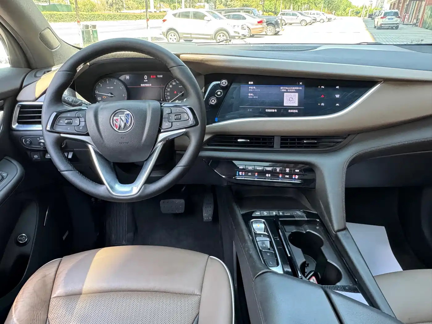 Фото 12 - Buick Enclave