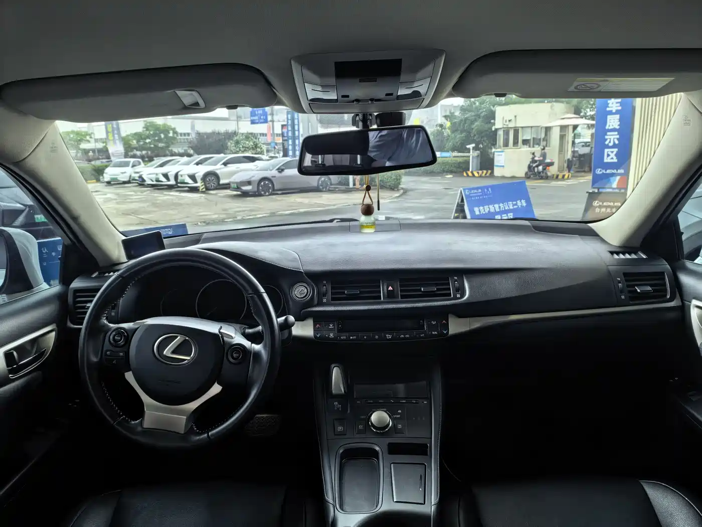 Lexus CT 2017 CT200h Elite Edition (Single Color) China VI фото 6