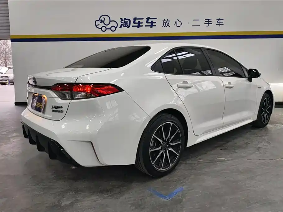 Toyota Levin 2023 Smart Hybrid 1.8L Sport Edition фото 3