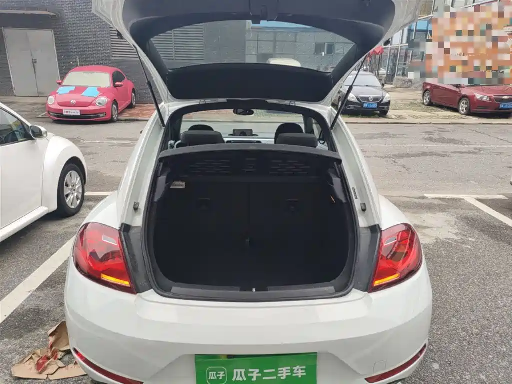 Volkswagen Beetle 2018 180TSI Easy Joy Edition фото 15