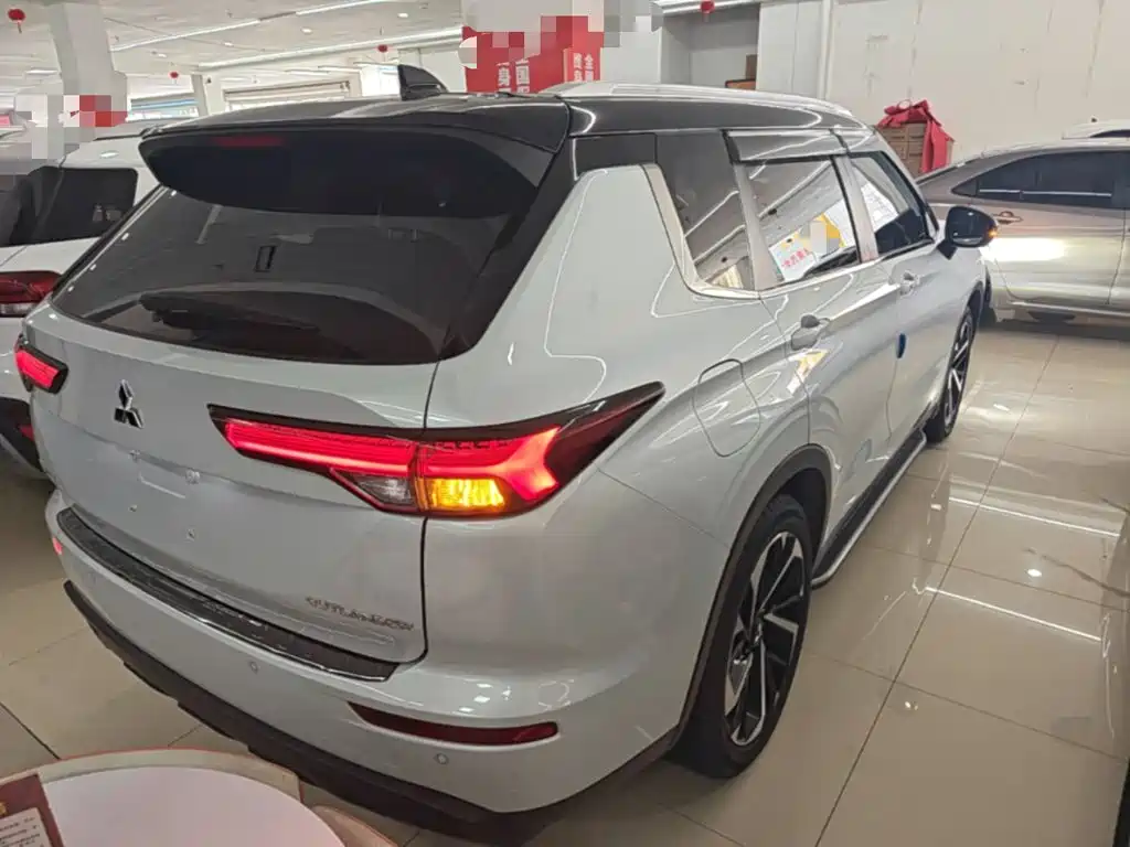 Mitsubishi Outlander 2023 2023 1.5T CVT FWD Premium Edition 5-seater