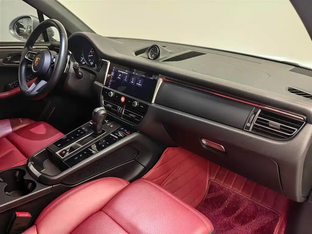 Porsche Macan 2023 Macan 2.0T фото 10
