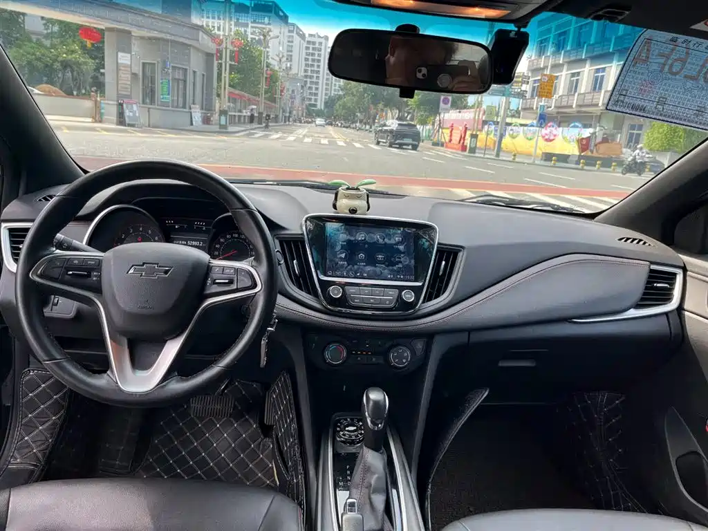 Chevrolet Monza 2020 Mild Hybrid RS 330T Automatic Smooth Edition фото 6