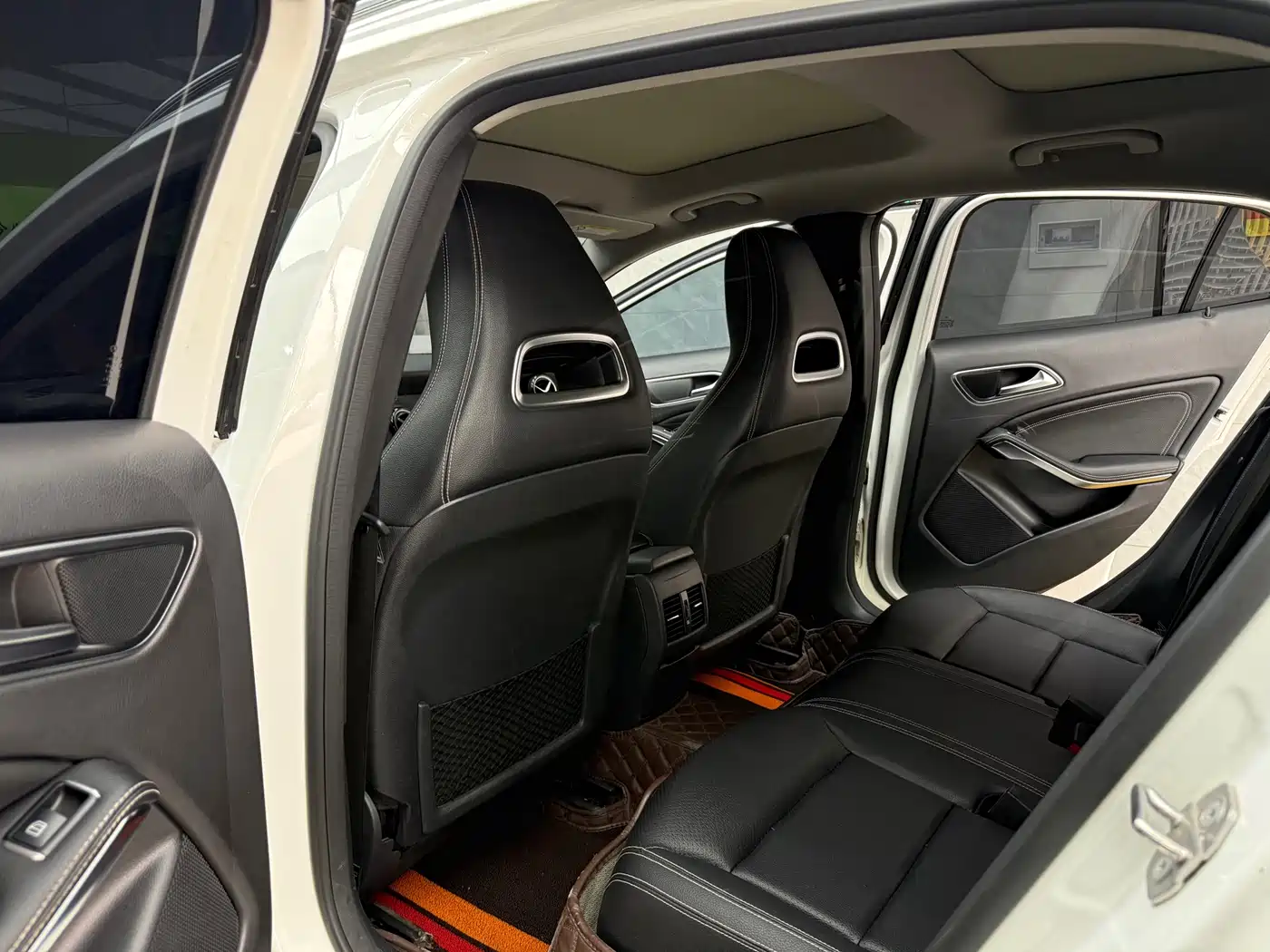 Mercedes-Benz GLA 2019 GLA 200 Dynamic фото 6