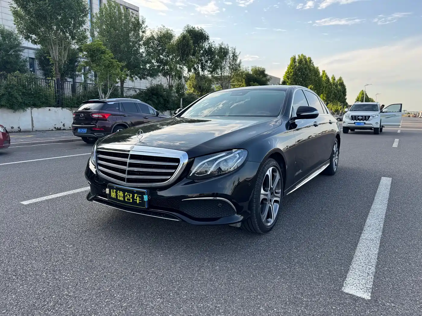 Mercedes-Benz E-Class 2016 E 300 L Fashion Type