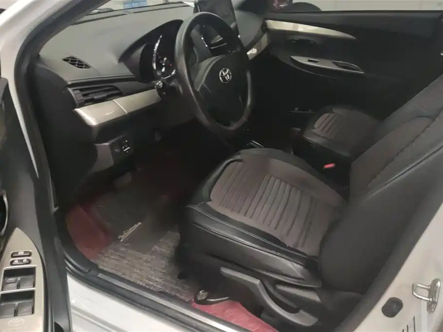 Toyota YARiS L Zhi Xuan 2020 Zhi Xuan X 1.5L CVT Luxury фото 9