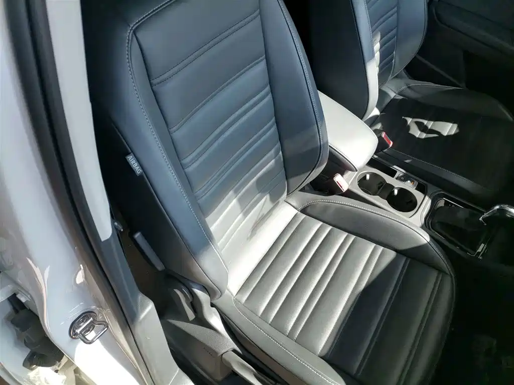 Volkswagen Touran 2018 Touran L 280TSI DSG Comfort 7-seater China V фото 25