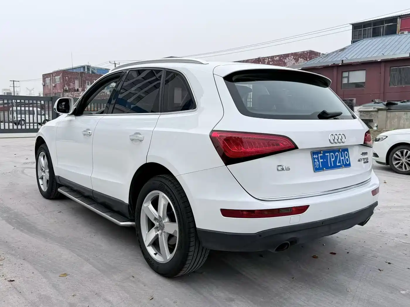 AUDI Q5