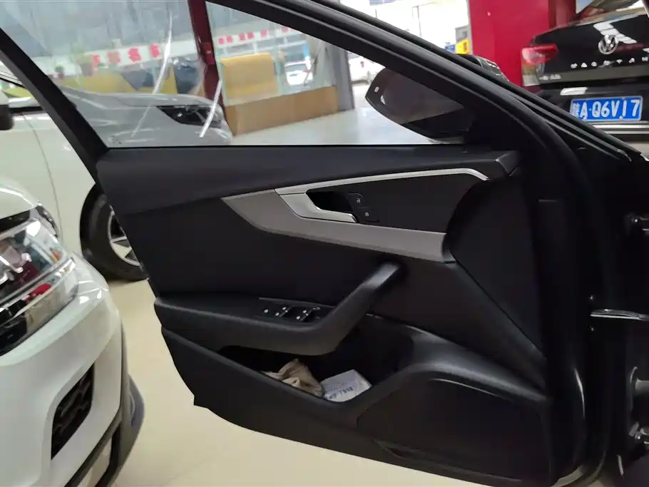 Audi A4L 2019 40 TFSI Progressive (China VI) фото 7