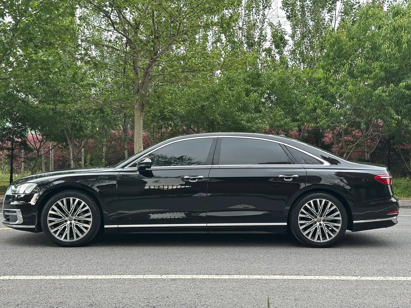 Audi A8 2019 Plus A8L 50 TFSI quattro Luxury фото 6