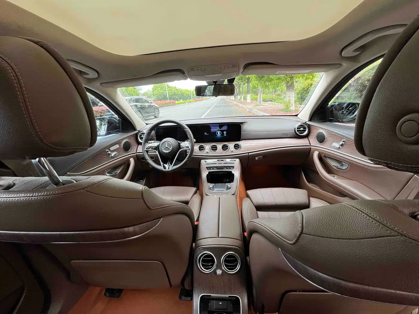 Mercedes-Benz E-Class 2021 E 260 L фото 19