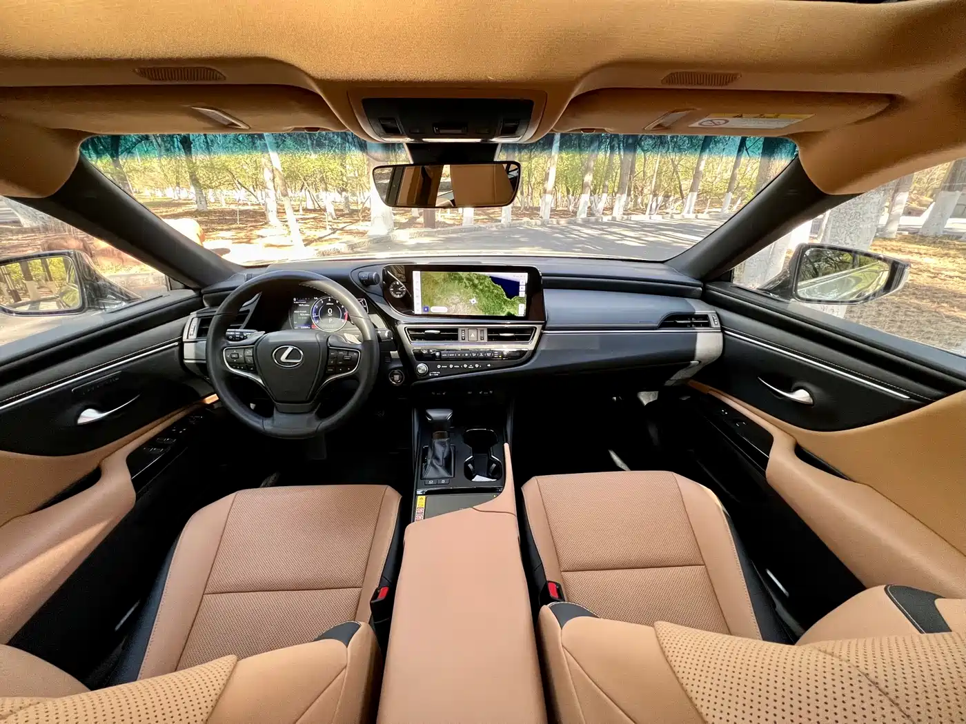 Lexus ES 2024 200 Premium Edition фото 24