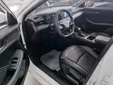 Фото 15 - Roewe i5