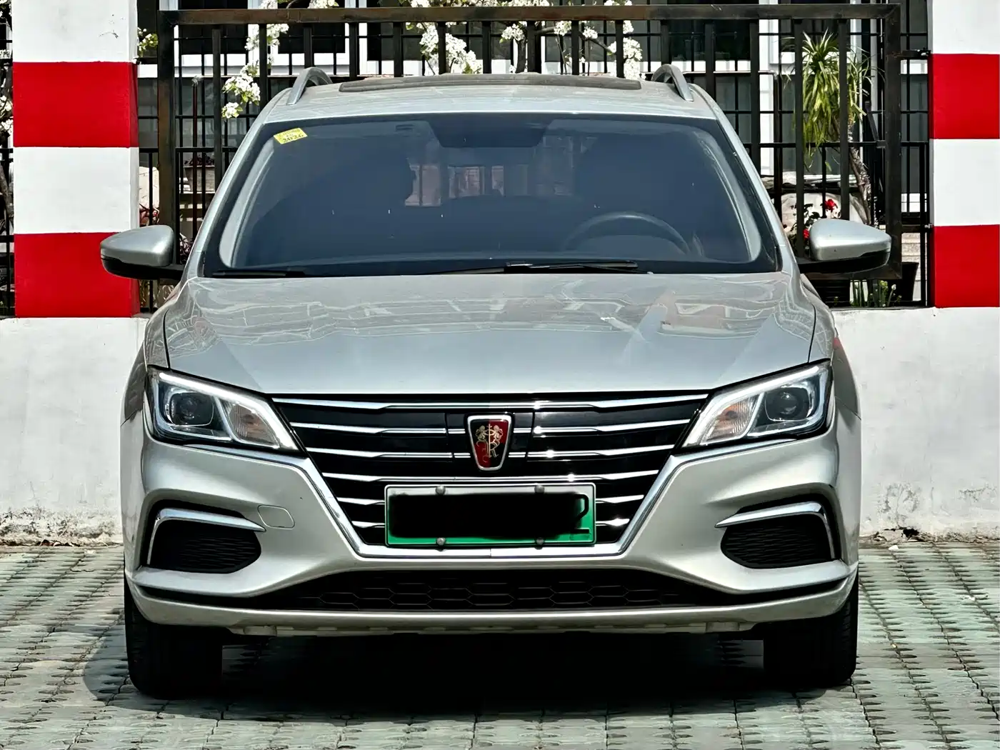ROEWE EI5