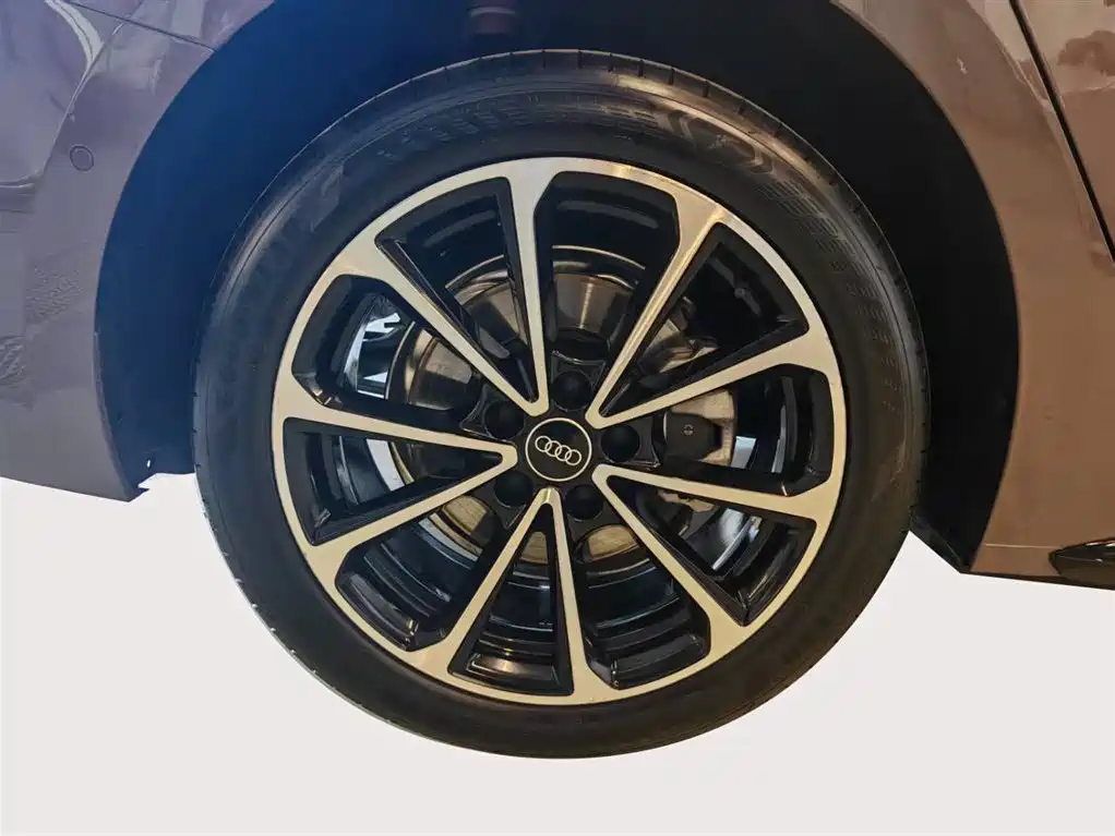 Audi A5L 2026 2.0T Sport Edition фото 10